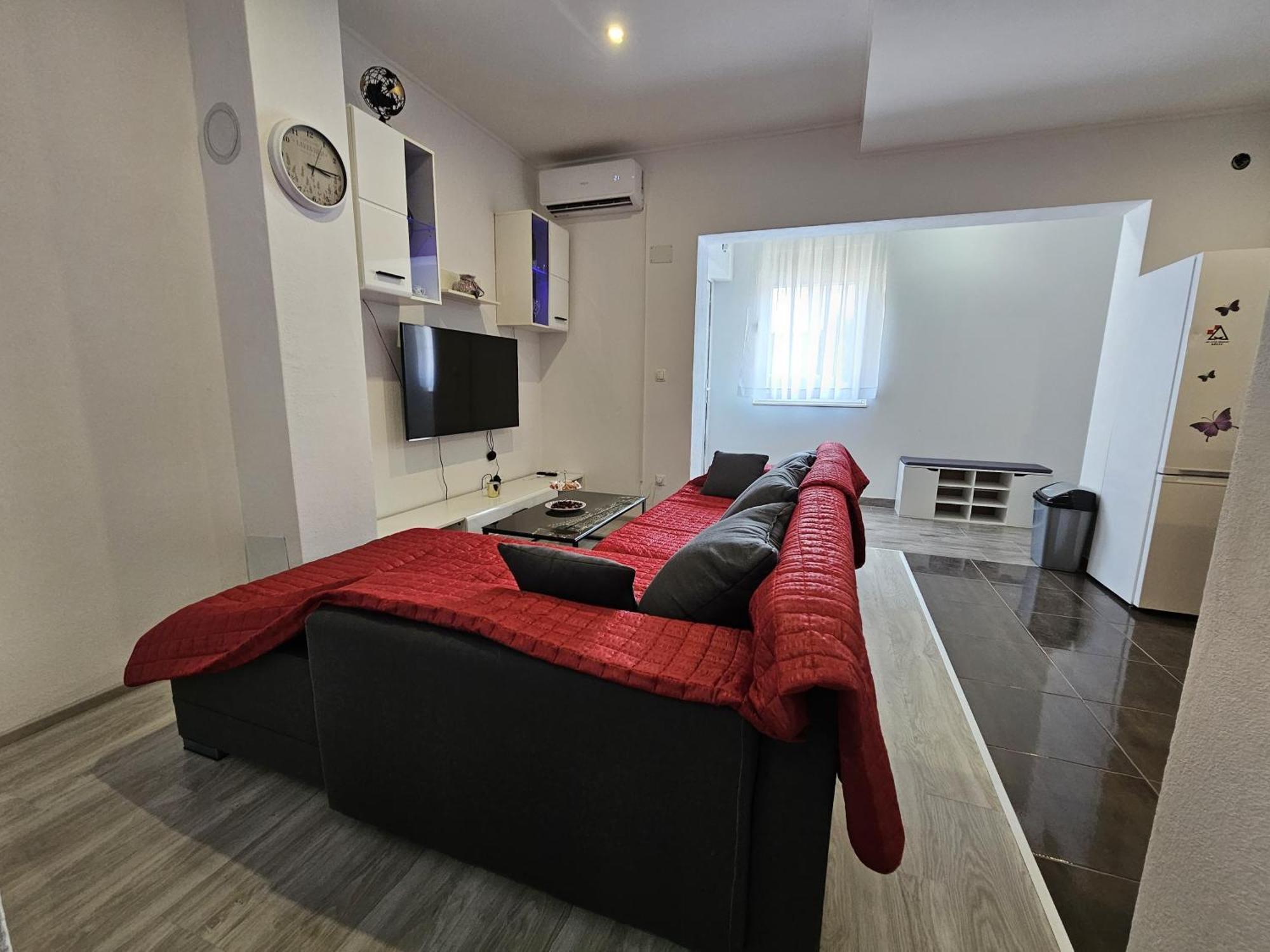 Modern Apartment Nikola In A Quiet Area Kastel Stari Exterior photo