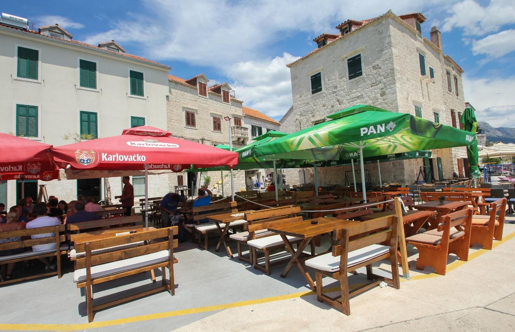 Modern Apartment Nikola In A Quiet Area Kastel Stari Exterior photo