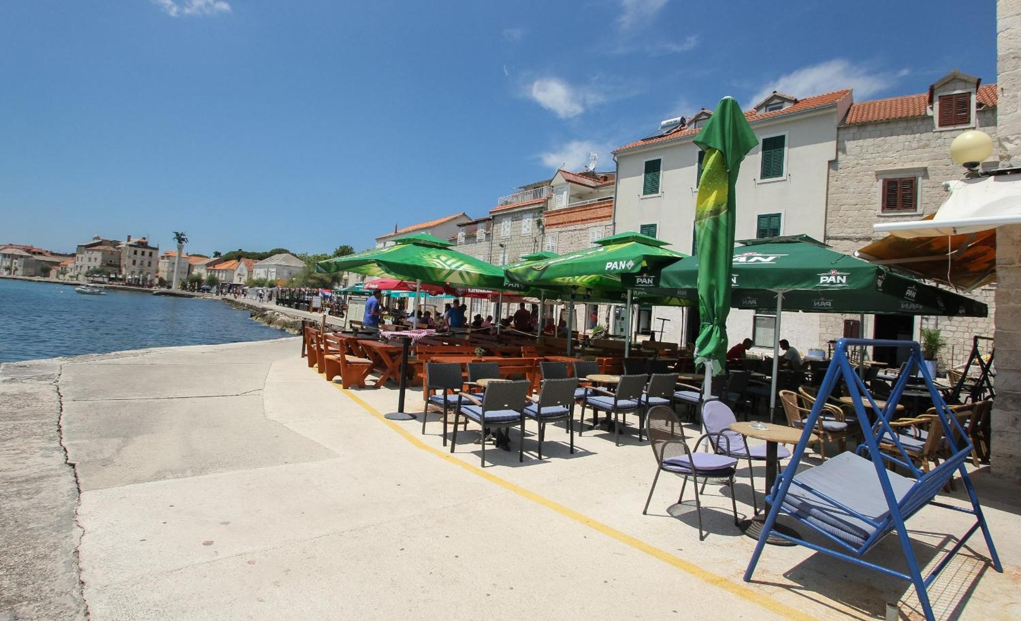 Modern Apartment Nikola In A Quiet Area Kastel Stari Exterior photo